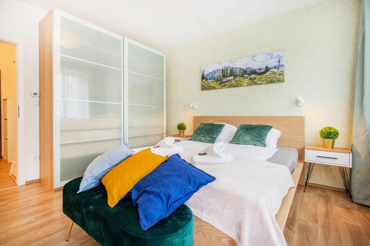 Feel Home Superior # Free Parking # Balcony # Ac بودابست المظهر الخارجي الصورة